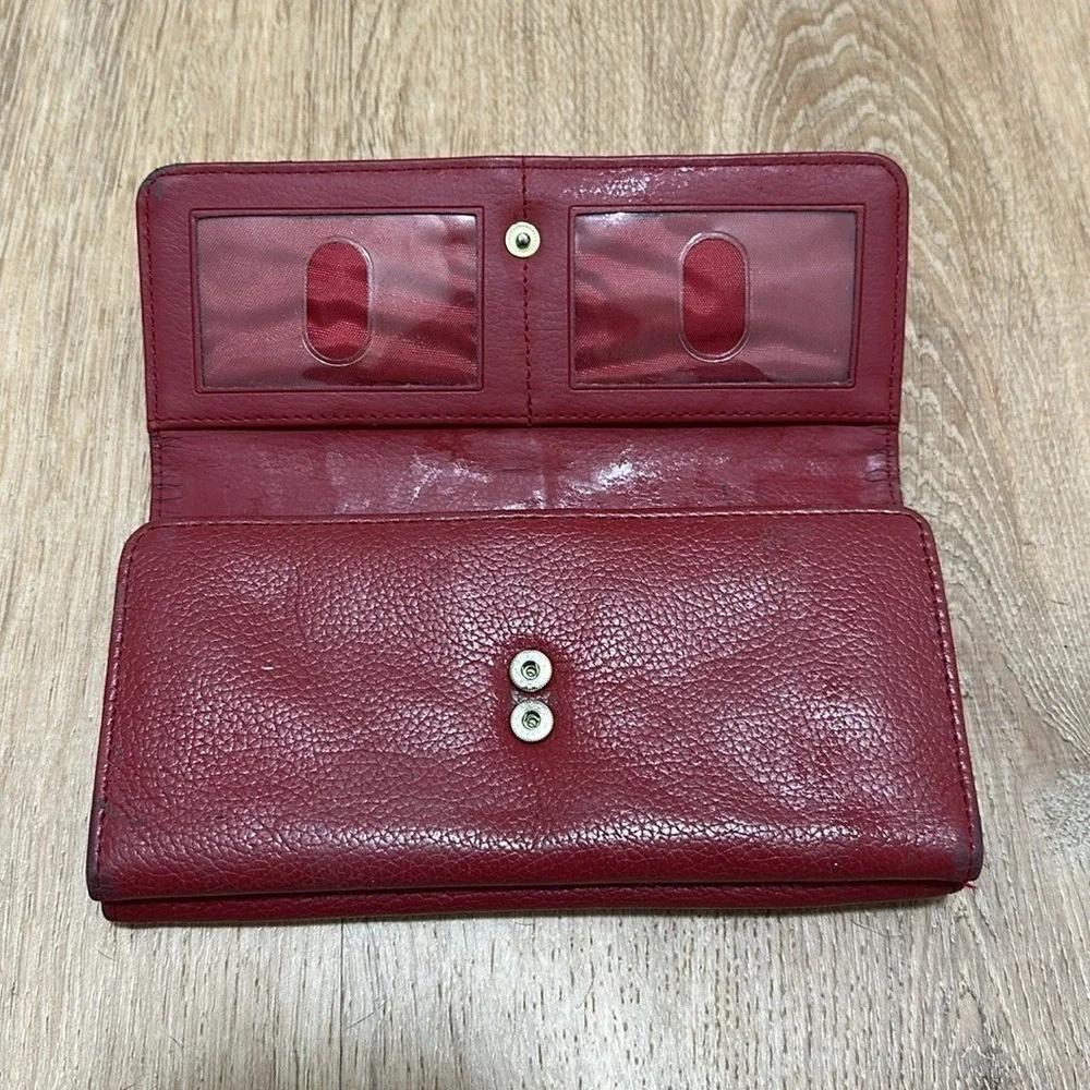 NAUTICA | Genuine Leather Tri-Fold Red Snap‎ Button Closure Wallet